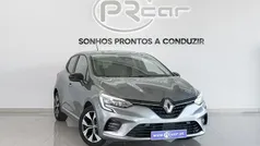 Cinzento metalizado Usado 2023 Renault Clio V Evolution Citadino | € 16.900 (Preço justo)