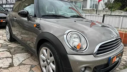 Usado Mini One D Hatch 90 HP (66 kW) 2011 Cinzento Citadino