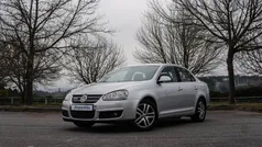 Cinzento Usado 2008 VW Jetta Sedan | € 7.500 (Preço elevado)