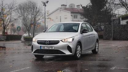 Usado Opel Corsa 75 HP (55 kW) 2023 Cinzento Citadino