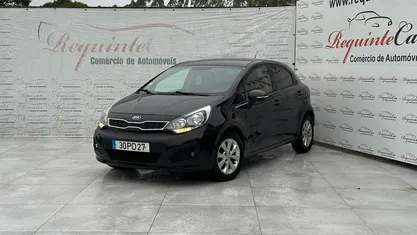 Usado Kia Rio 75 HP (55 kW) 2014