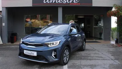 Azul Usado 2025 Kia Stonic SUV | € 18.900 (Preço justo)