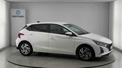 Branco Usado 2024 Hyundai i20 Comfort Citadino | € 17.490 (Preço justo)