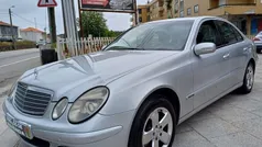 Cinza Usado 2004 Mercedes E220 Sedan | € 4.999 (Preço justo)