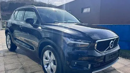 Usado Volvo XC40 Momentum 163 HP (119 kW) 2020 SUV