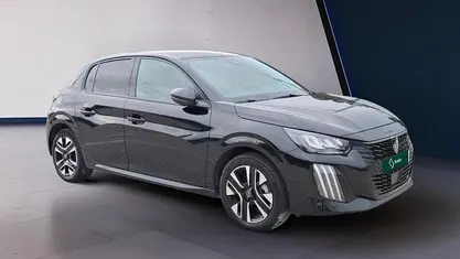 Usado 2025 Peugeot 208 Allure Citadino | € 20.500 (Bom preço)