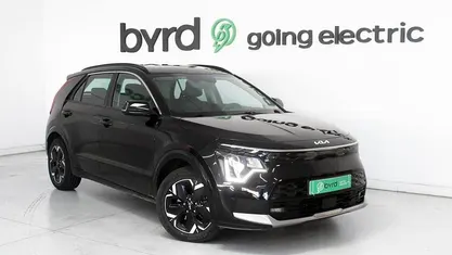 Usado Kia e-Niro 150 kW (204 HP) 2022 Preto SUV