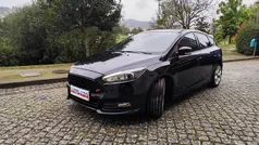 Usado 2015 Ford Focus ST Citadino | € 16.400 (Preço justo)