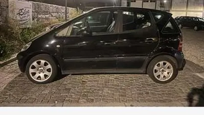Preto Usado 2001 Mercedes A170 Citadino | € 1.700 (Preço justo)