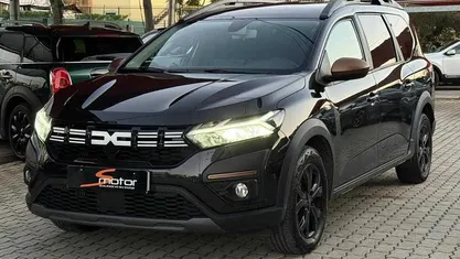 Preto Usado 2024 Dacia Jogger Monovolume | € 18.950 (Preço justo)