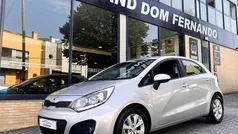Usado 2013 Kia Rio EX Citadino | € 7.000 (Preço justo)