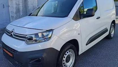 Usado 2020 Citroën Berlingo Feel Monovolume | € 11.990 (Super Preço)