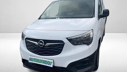 Usado Opel Combo 100 HP (73 kW) 2022 Monovolume