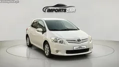 Usado 2011 Toyota Auris Comfort Citadino | € 9.999 (Preço justo)