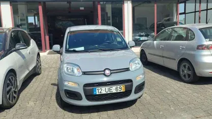 Usado Fiat Panda Lounge 69 HP (50 kW) 2018 Cinzento Citadino