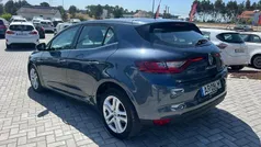 Cinzento Usado 2018 Renault Mégane IV Dynamique Sedan | € 13.900 (Preço justo)