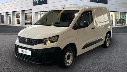Branco Usado 2023 Peugeot Partner Monovolume | € 17.500 (Preço justo)