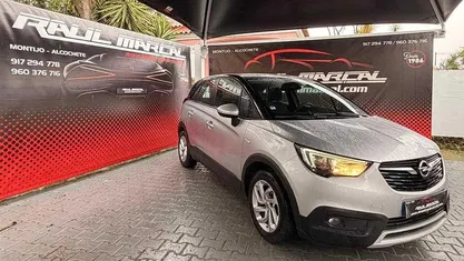 Usado Opel Crossland X Business Edition 83 HP (61 kW) 2019 Cinza SUV