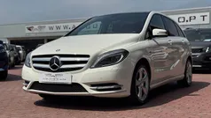 Branco Usado 2012 Mercedes B180 Monovolume | € 14.900 (Caro)