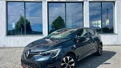 Cinza Usado 2022 Renault Clio V Evolution | € 15.990 (Preço justo)