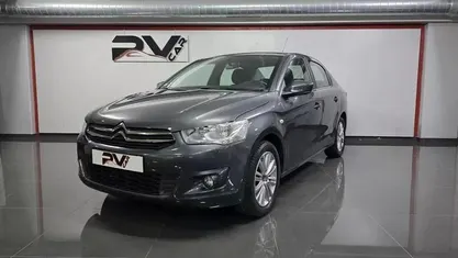 Cinzento Usado 2014 Citroën C-Elysee I Exclusive Sedan | € 9.490 (Preço justo)