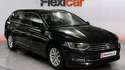 Usado VW Passat 120 HP (88 kW) 2017 Preto Sedan