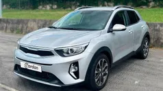 Cinzento Usado 2025 Kia Stonic SUV | € 19.490 (Super Preço)