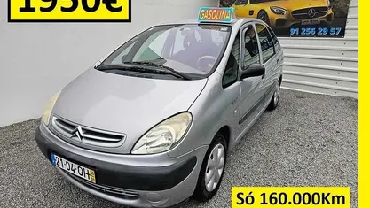 Usado Citroën Xsara Picasso 95 HP (69 kW) 2000 Cinzento Monovolume