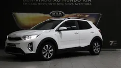 Branco Novo 2025 Kia Stonic SUV | € 22.450 (Preço justo)