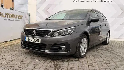 Usado Peugeot 308 Style 130 HP (95 kW) 2019 Carrinha