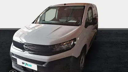 Usado Opel Combo 100 HP (73 kW) 2025