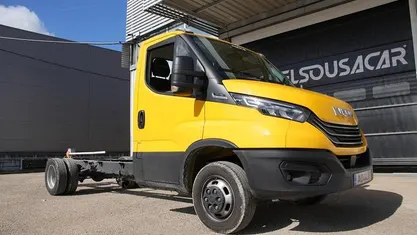 Usado Iveco Daily 180 HP (132 kW) 2022