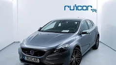 Cinzento Usado 2015 Volvo V40 Carrinha | € 13.950 (Preço justo)