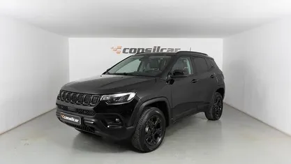 Usado Jeep Compass Trailhawk 240 HP (176 kW) 2023 Preto SUV