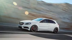Cinzento Usado 2015 Mercedes A45 AMG AMG | € 29.550 (Bom preço)