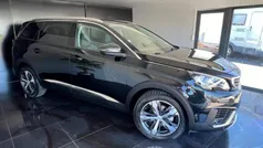 Preto Usado 2020 Peugeot 5008 Monovolume | € 25.400 (Preço justo)