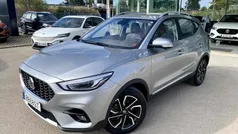 Cinzento Usado 2023 MG ZS Luxury Sedan | € 19.950 (Preço justo)