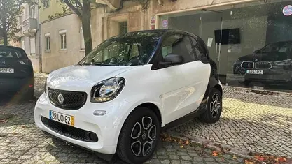 Branco Usado 2018 Smart ForTwo Electric Drive Passion Coupé | € 10.950 (Preço justo)