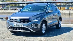 Cinzento Usado 2023 VW T-Roc SUV | € 22.900 (Preço justo)
