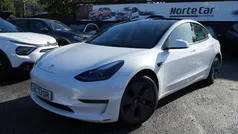 Branco Usado 2023 Tesla Model 3 Sedan | € 30.750 (Preço justo)