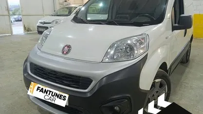 Branco Usado 2020 Fiat Fiorino Monovolume | € 10.900 (Preço justo)