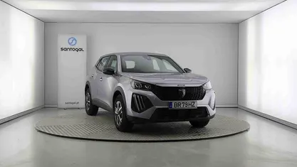 Cinzento Usado 2025 Peugeot 2008 Style SUV | € 22.990 (Preço justo)