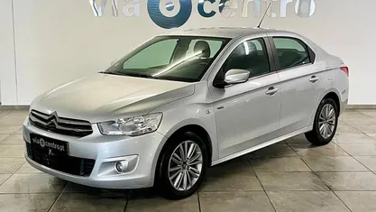 Usado Citroën C-Elysee I Exclusive 92 HP (67 kW) 2013 Sedan