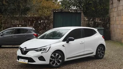 Usado 2022 Renault Clio V Citadino | € 15.900 (Preço justo)