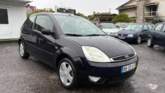 Azul Usado 2003 Ford Fiesta Studio Citadino | € 3.500 (Preço justo)