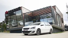 Branco Usado 2015 Peugeot 308 Allure Carrinha | € 12.900 (Preço justo)