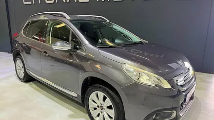 Cinzento Usado 2014 Peugeot 2008 SUV | € 8.500 (Super Preço)