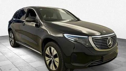 Usado Mercedes EQC400 300 kW (408 HP) 2020 Preto SUV