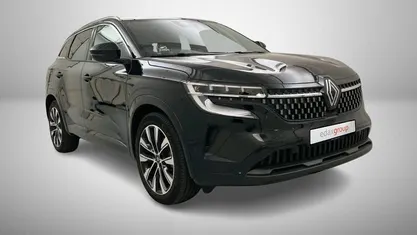 Preto Usado 2025 Renault Austral Techno SUV | € 32.990 (Preço justo)
