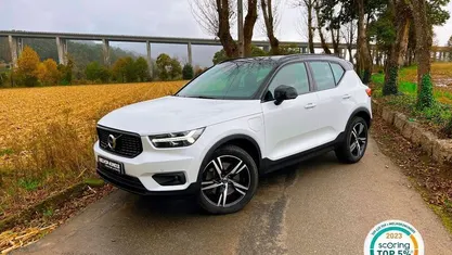 Branco Usado 2020 Volvo XC40 R-Design SUV | € 29.990 (Preço justo)